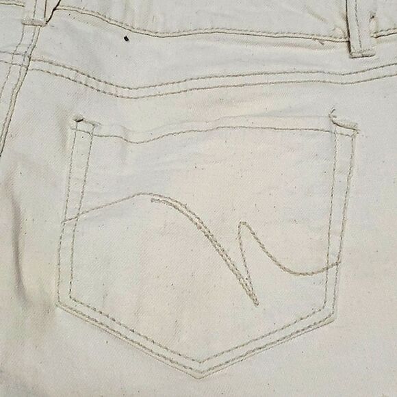 NOBO Boho Cream Embroidered Frayed Shorty Shorts Jeans Junior 17 - Picture 7 of 10